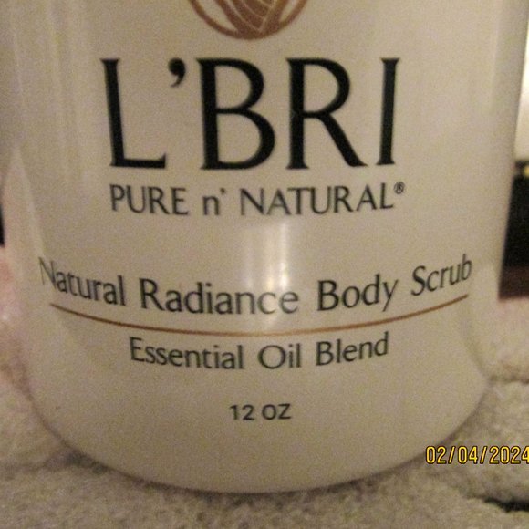 L'BRI Valentine Pamper Pack Body Scrub, Body Wash, Clay Masque free shpg - Picture 7 of 10
